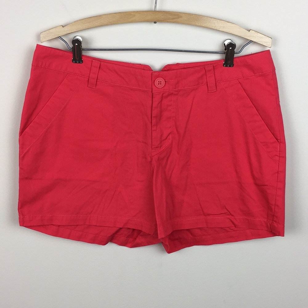 Columbia - Flat Front Chino Style Shorts